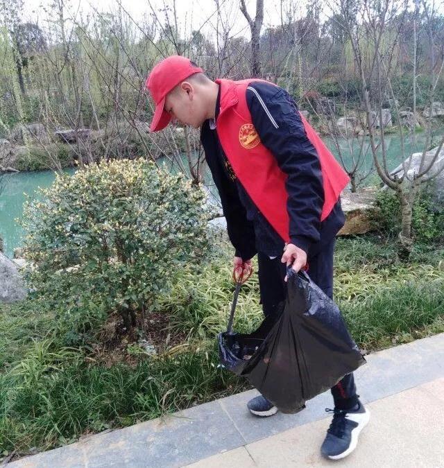 传承红色经典,弘扬雷锋精神(图2) 传承红色经典,弘扬雷锋精神(图2)