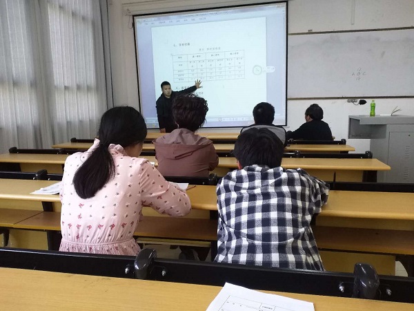 关于人才培养方案的探讨、修订的教研活动(图2) 关于人才培养方案的探讨、修订的教研活动(图2)