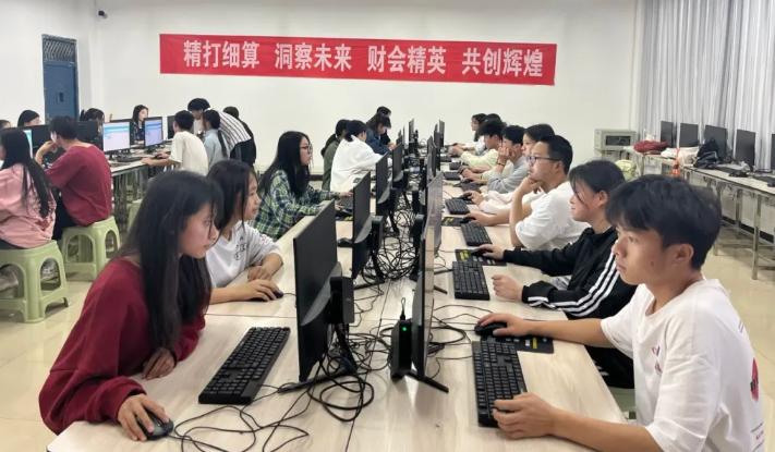 教学工作简报2024年第1期(图3) 教学工作简报2024年第1期(图3)