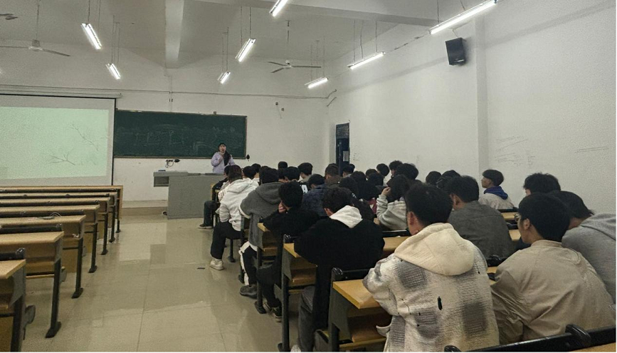 人工智能与信息工程学院开展2025年春季学期开学第一课暨收心班会(图4)