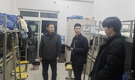 春日暖心查寝 情满学生公寓(图7)