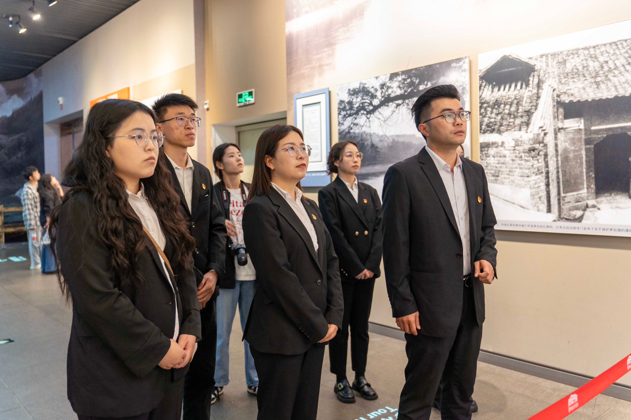 踏寻遵义红色足迹·强化国家安全教育丨马克思主义学院与现代服务与管理学院主题党日活动(图2)