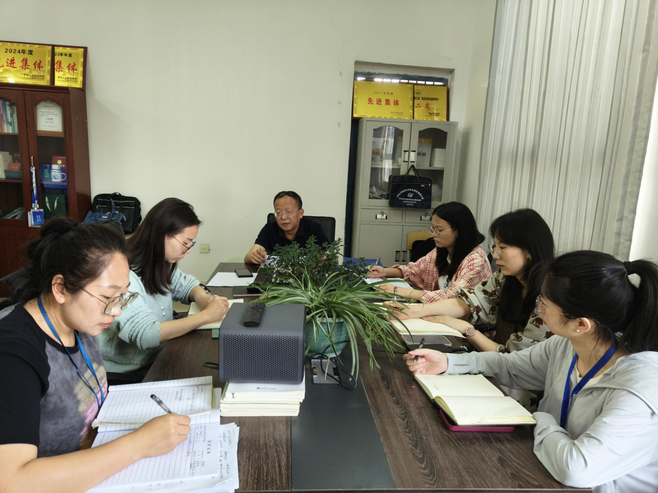 第四次教学工作例会(图2)