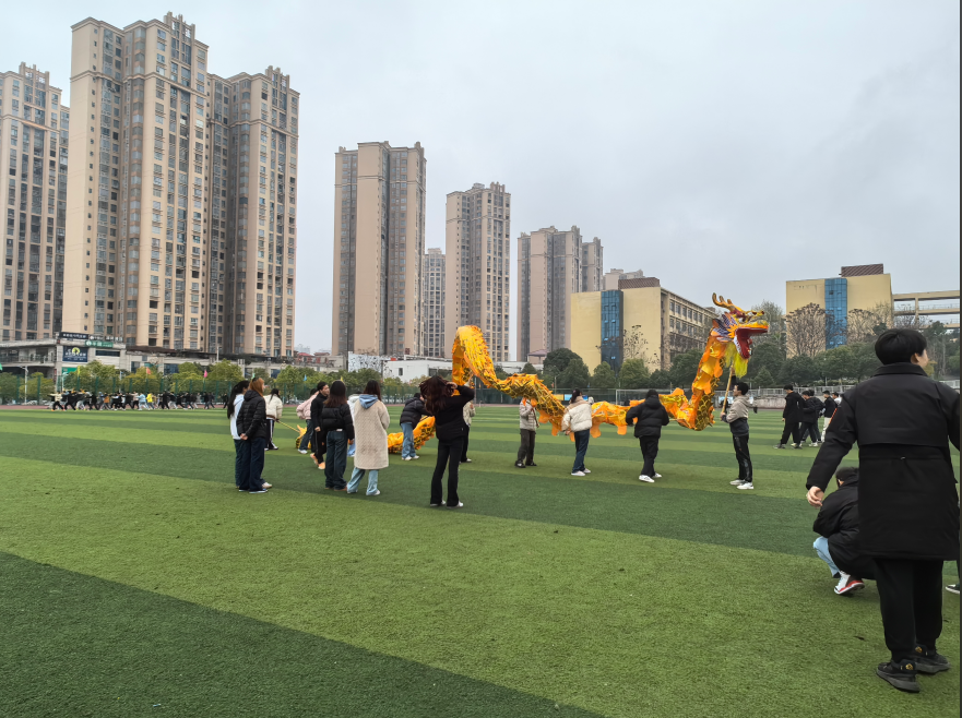 领略民族传统体育风采                ——体育学院特色示范课(图2)