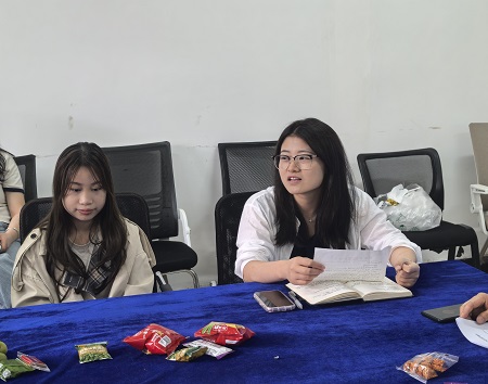 人工智能与信息工程学院召开2025届毕业生座谈会(图6)