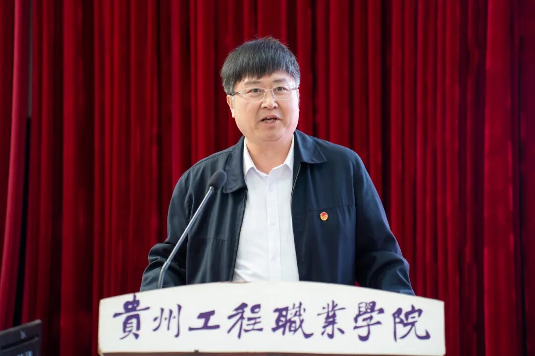 十年砥砺绽芳华·青春奋进向未来|我校召开2024年度五四表彰大会(图2)