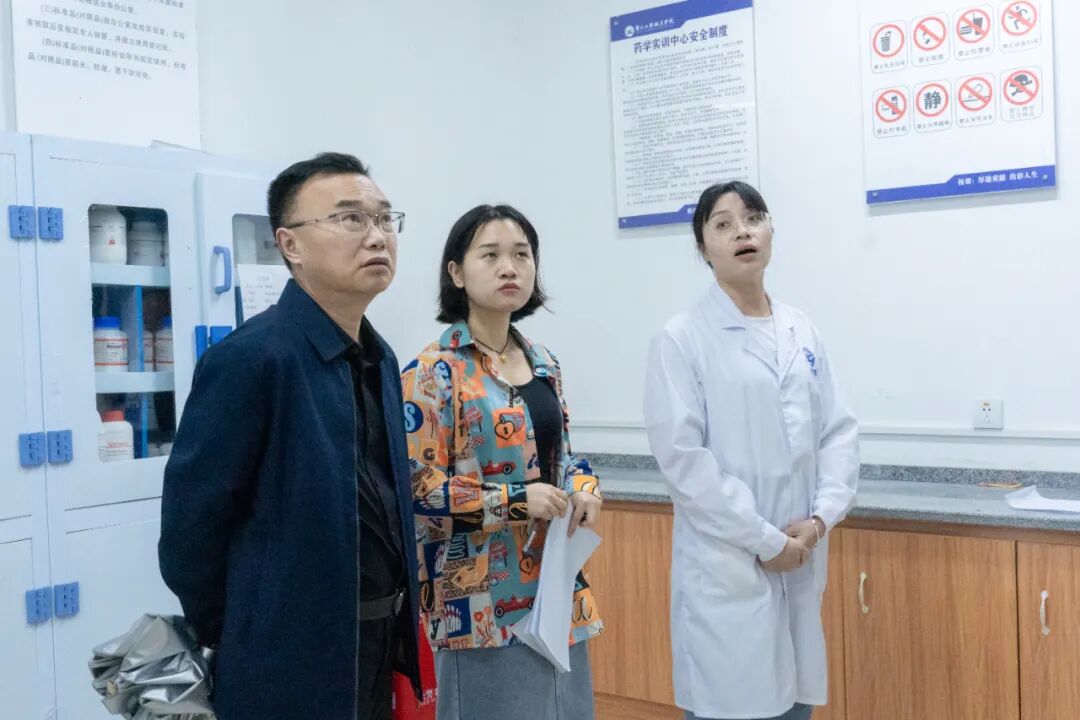 我校开展“五一”节前校园安全隐患大排查专项整治行动(图1)