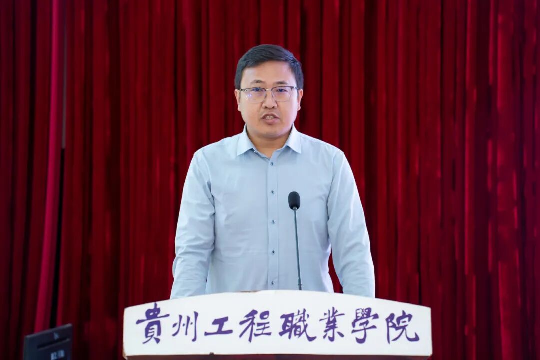 传承南丁格尔精神 共筑护理育人使命——我校举办“5・12”国际护士节活动暨授帽仪式(图2)