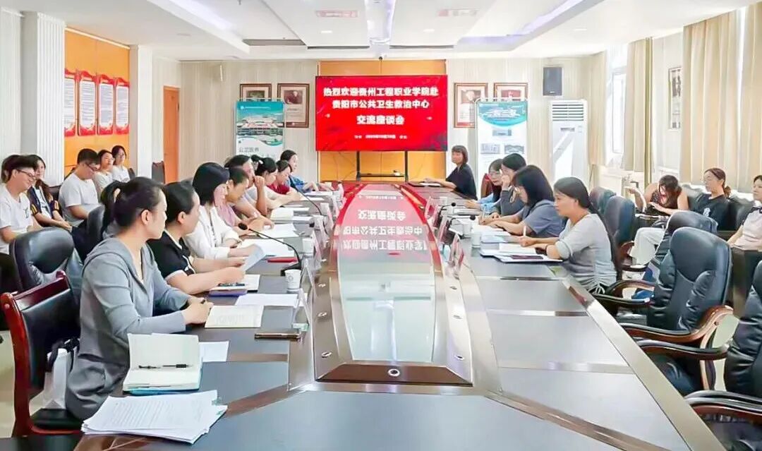 我校护理学院深入临床一线调研实习工作 强化实践育人实效(图1)