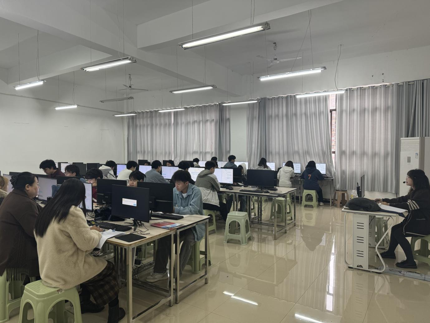 公开示范课活动简报(图3)