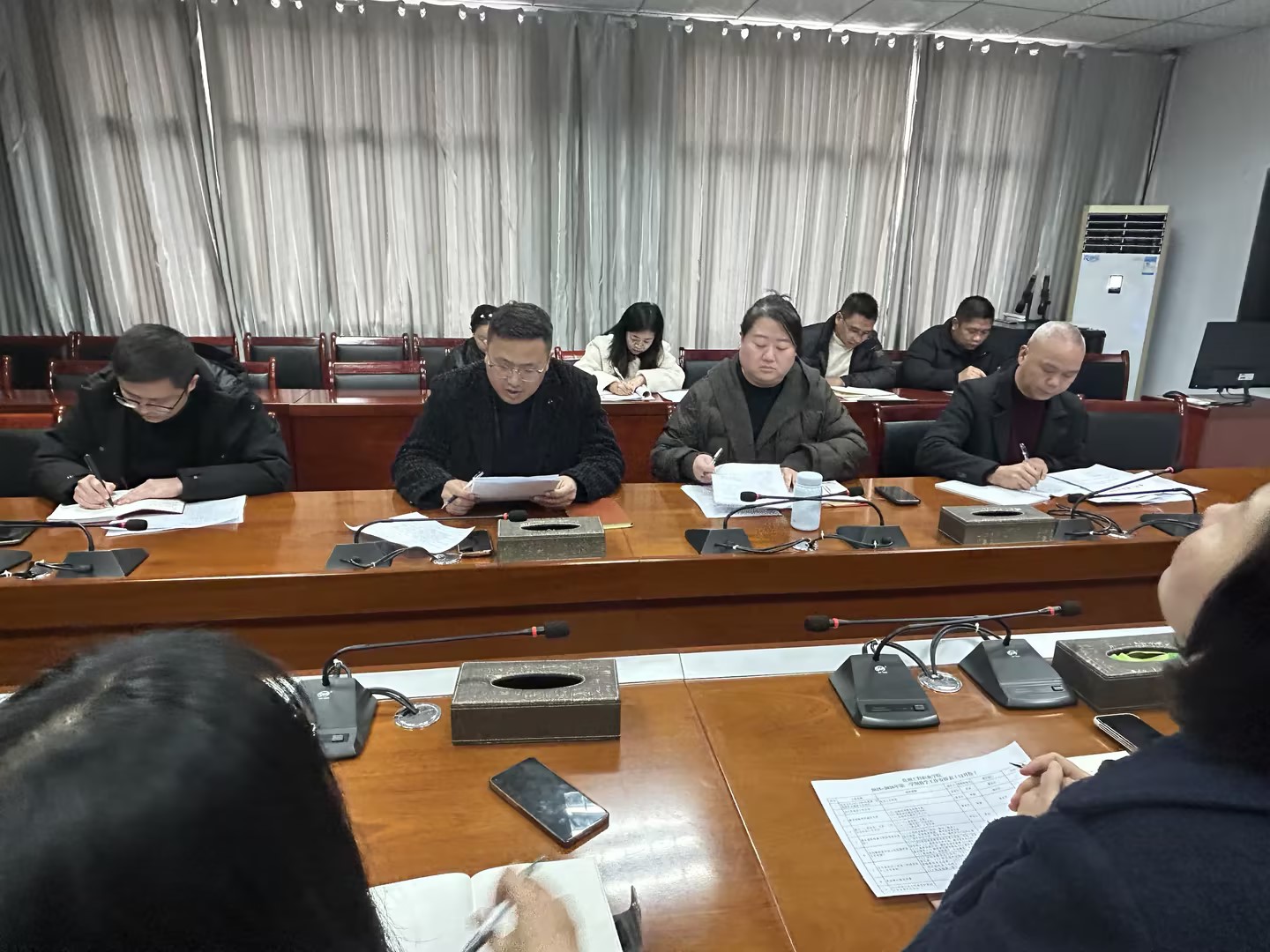 我校召开2025年秋季学期第四次教学工作例会(图2)